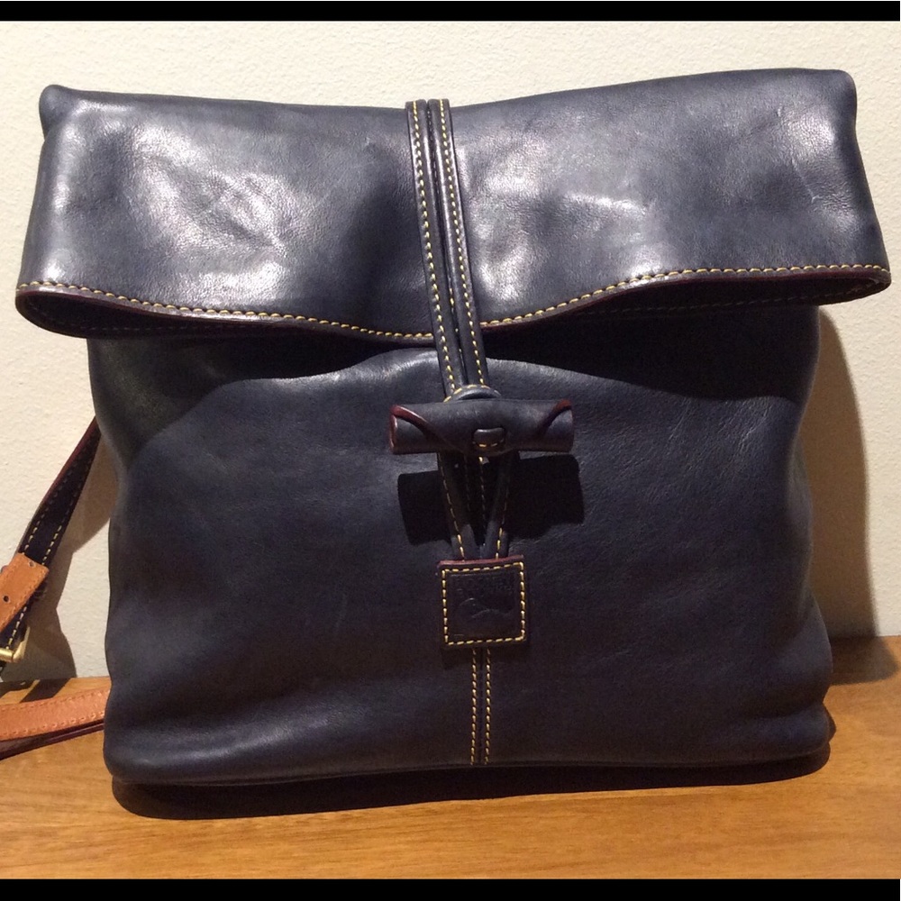 Dooney Bourke “Florentine Medium Toggle Crossbody”